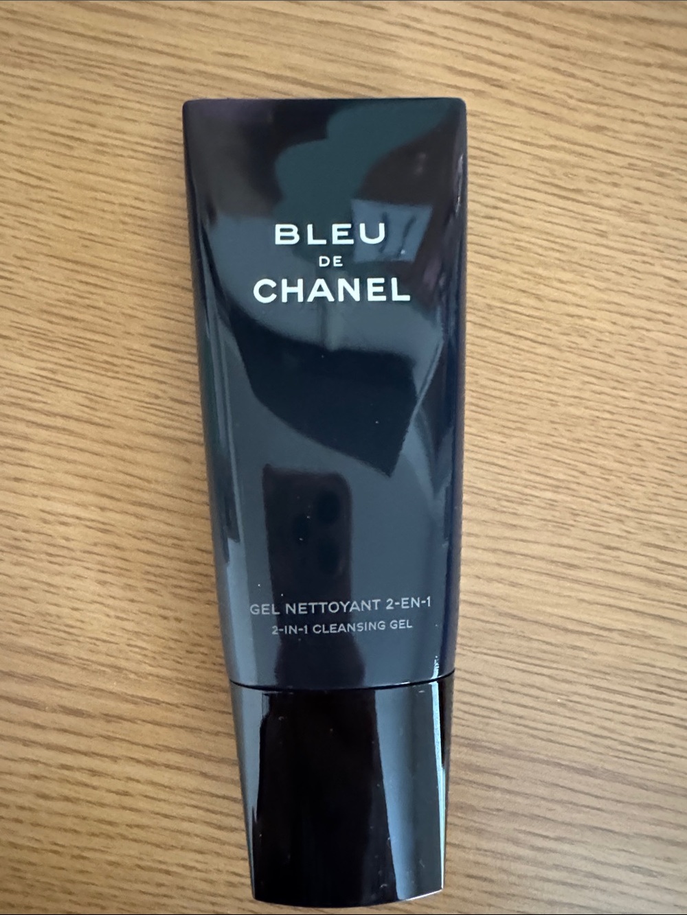 CHANEL Bleu de Chanel 2-in-1 Cleansing Gel - Navy Blue